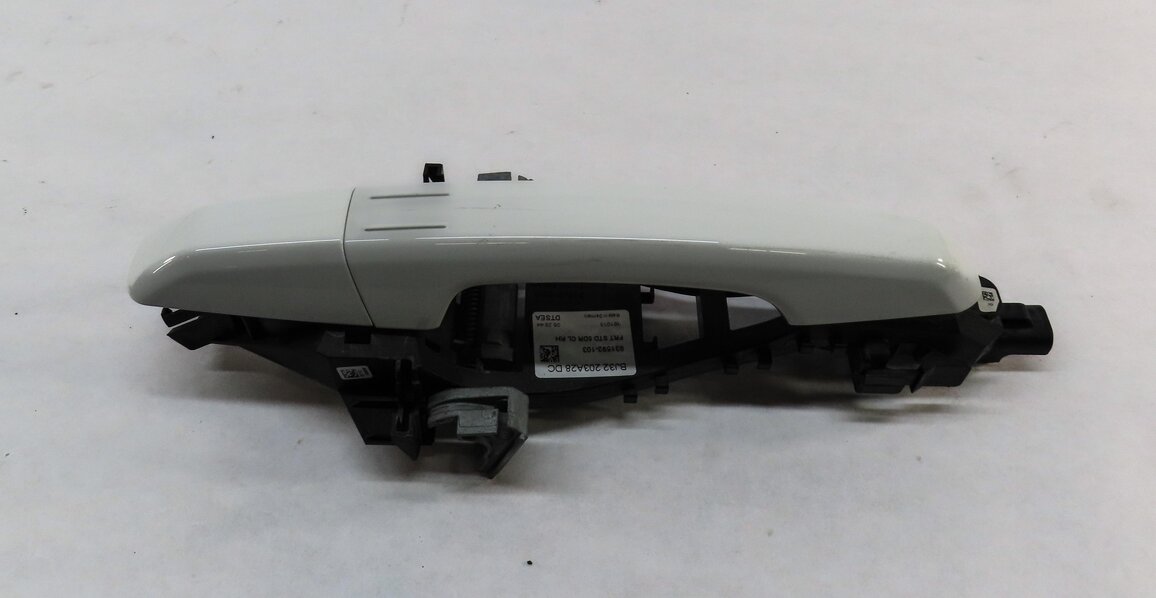 Thumbnail 3: 12-19 RANGE ROVER SPORT EVOQUE (L405 L494 L538) RIGHT FRONT DOOR HANDLE (WHITE)