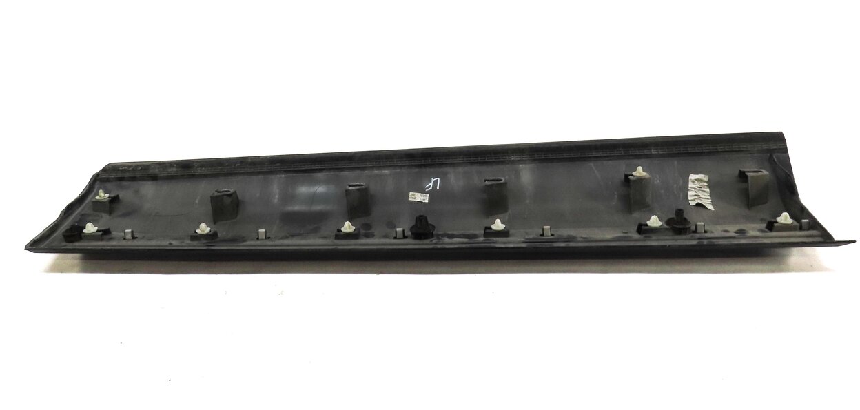 Thumbnail 4: 2013 RANGE ROVER EVOQUE (L538) FRONT LEFT DRIVER LOWER DOOR TRIM MOULDING BLACK