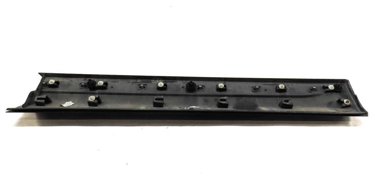 Thumbnail 5: 2013 RANGE ROVER EVOQUE (L538) FRONT LEFT DRIVER LOWER DOOR TRIM MOULDING BLACK