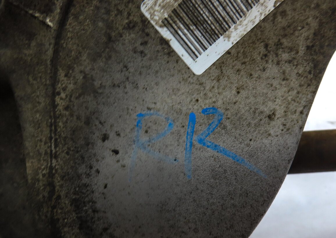 Thumbnail 4: 12-19 RANGE ROVER EVOQUE (L538) RIGHT PASSENGER REAR KNUCKLE WHEEL HUB w/ AXLE