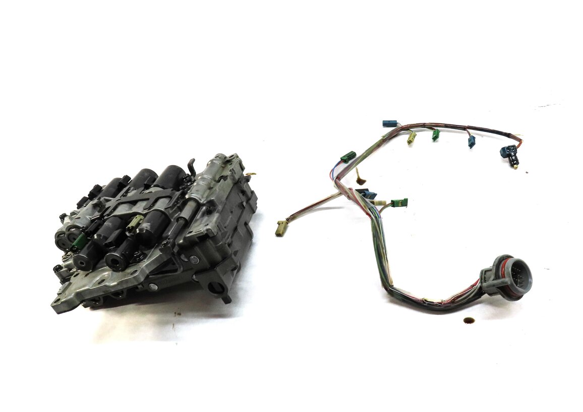 Thumbnail 2: 2012-2015 LAND ROVER LR2 RANGE ROVER EVOQUE (L538) AUTO TRANSMISSION VALVE BODY