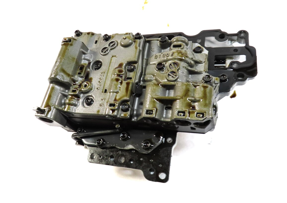 Thumbnail 6: 2012-2015 LAND ROVER LR2 RANGE ROVER EVOQUE (L538) AUTO TRANSMISSION VALVE BODY