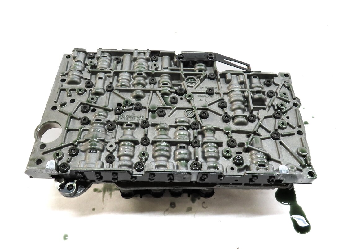 Thumbnail 4: 12-15 MERCEDES C250 C350 SLK250 SLK350 (R172 W204) TRANSMISSION VALVE BODY BLOCK