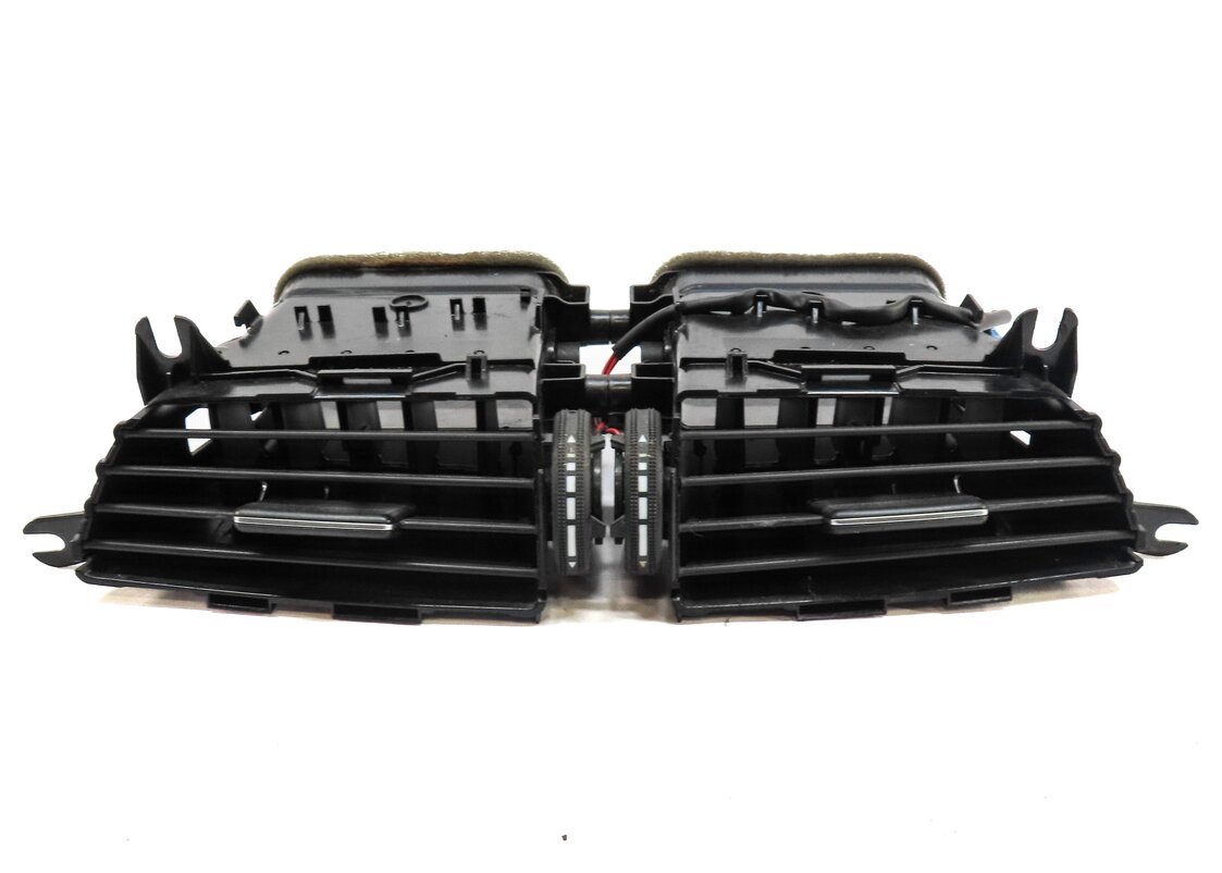 Thumbnail 2: 2013 MERCEDES C CLASS SEDAN (W204) FRONT CENTER DASH HVAC A/C HEATER AIR VENT