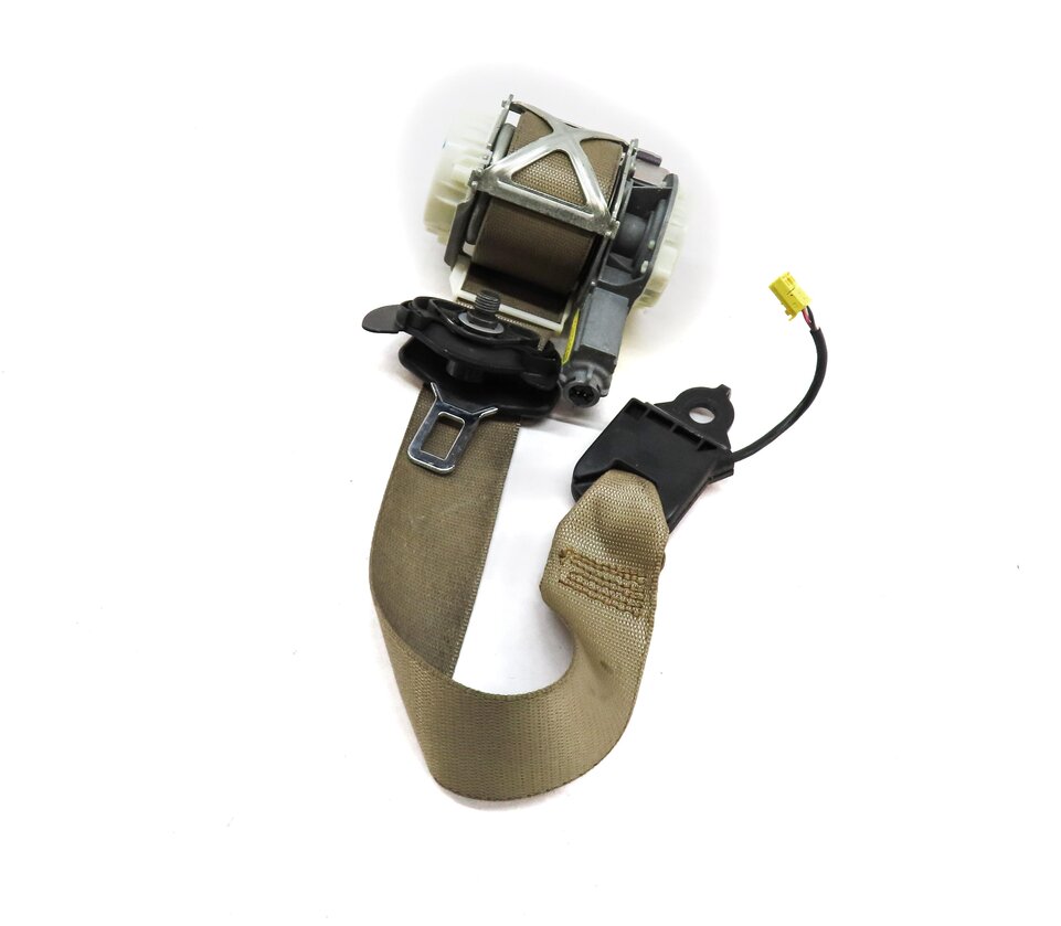 12-14 MERCEDES C-CLASS W204 SEDAN FRONT RIGHT PASSENGER SEATBELT RETRACTOR BEIGE