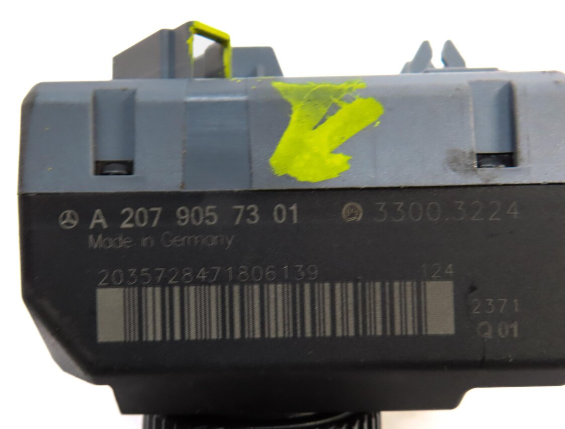 Thumbnail 4: 2013-2015 MERCEDES BENZ C250 C300 C350 (W204) KEYLESS GO IGNITION SWITCH MODULE