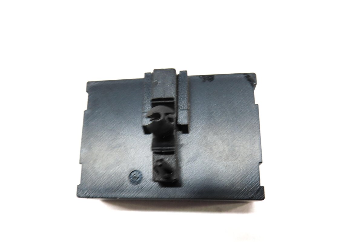 Thumbnail 2: 2013 MERCEDES C CLASS SEDAN (W204) CAMERA CONTROL MODULE 1645430062