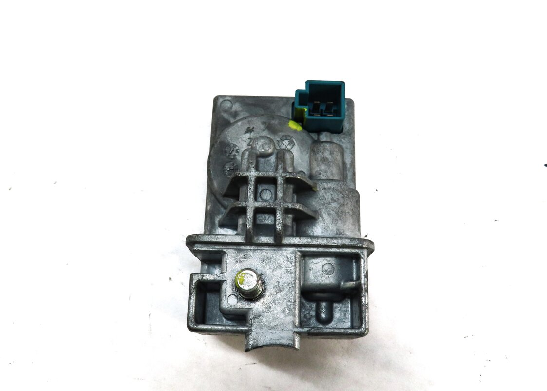 Thumbnail 2: 2013 MERCEDES C CLASS SEDAN (W204) STEERING COLUMN IMMOBILIZER LOCK MODULE