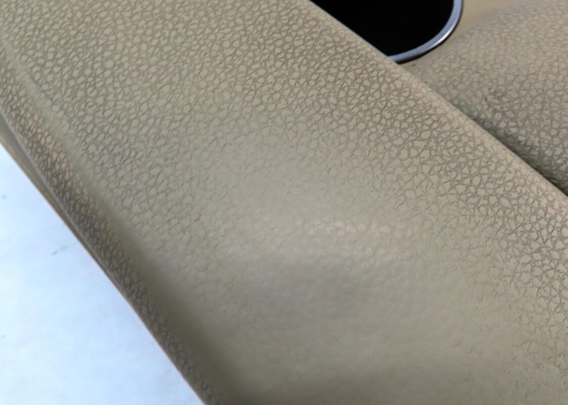 Thumbnail 7: 08-14 MERCEDES C CLASS (W204) FRONT CENTER CONSOLE ARM REST CUP HOLDER (BEIGE)