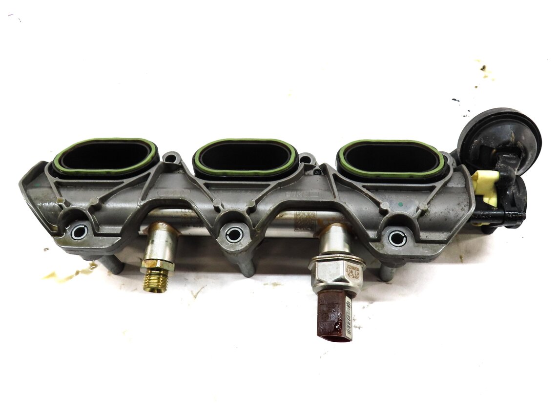 Thumbnail 3: 12-17 AUDI A6 A7 Q5 S5 SQ5 - 3.0L SUPERCHARGED - LEFT INTAKE MANIFOLD DIFFUSER