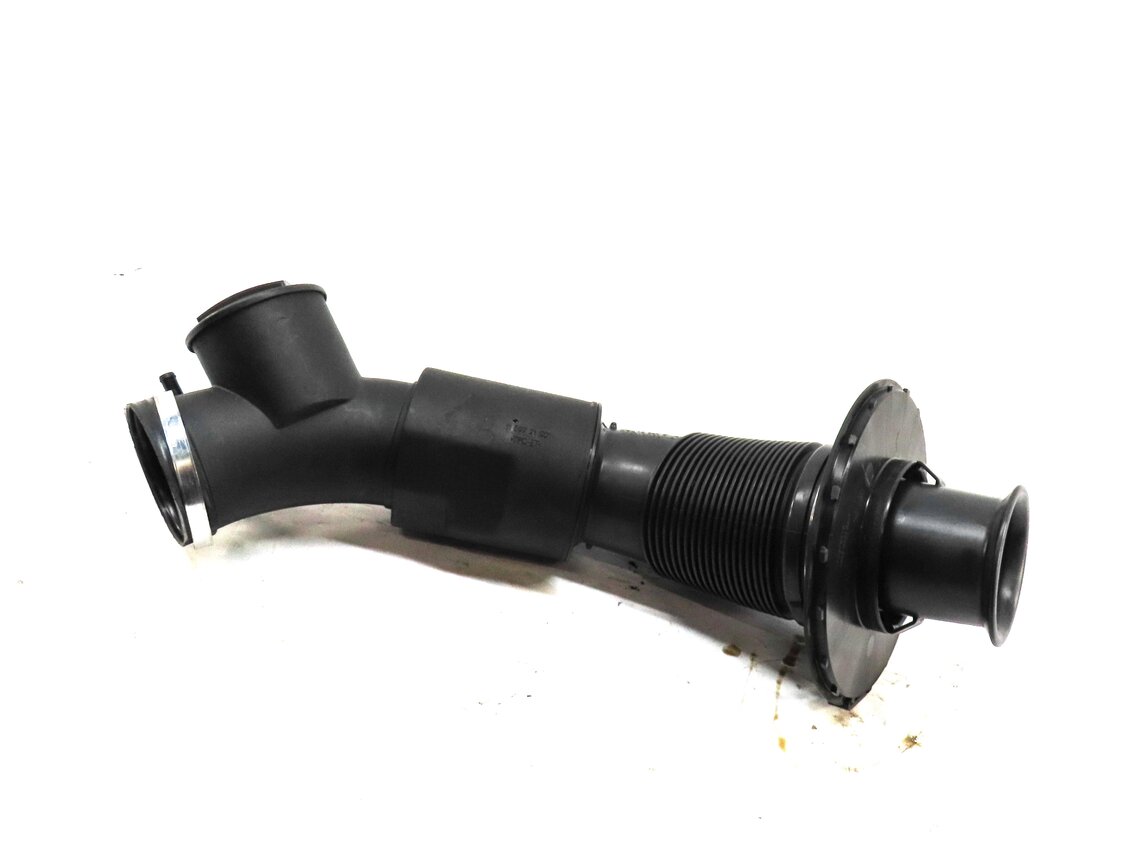 Thumbnail 1: 2012 AUDI A7 (C7 4G8) 3.0L SUPER CGXB ENGINE AUTO AIR INTAKE BOOT PIPE HOSE