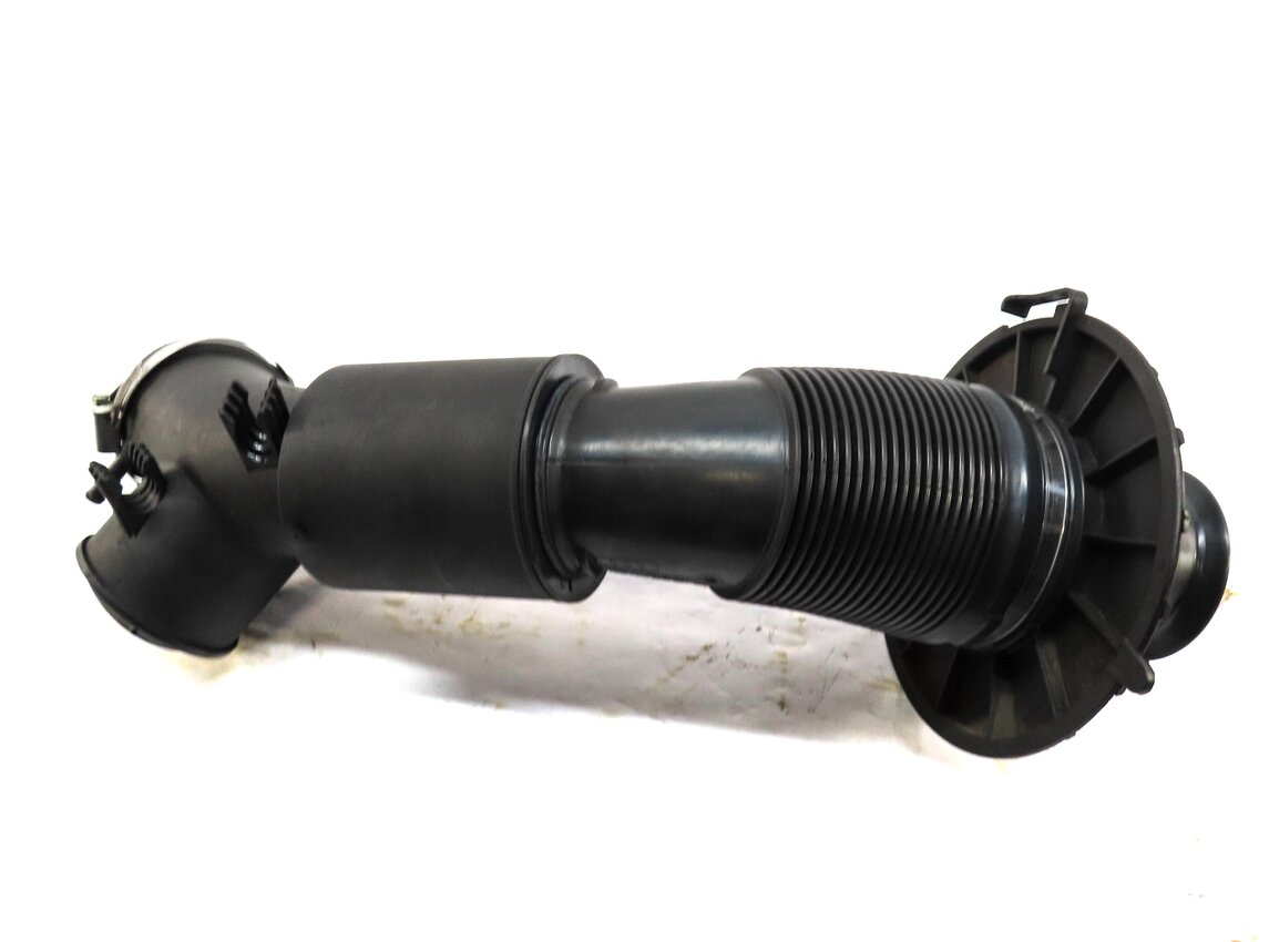 Thumbnail 5: 2012 AUDI A7 (C7 4G8) 3.0L SUPER CGXB ENGINE AUTO AIR INTAKE BOOT PIPE HOSE