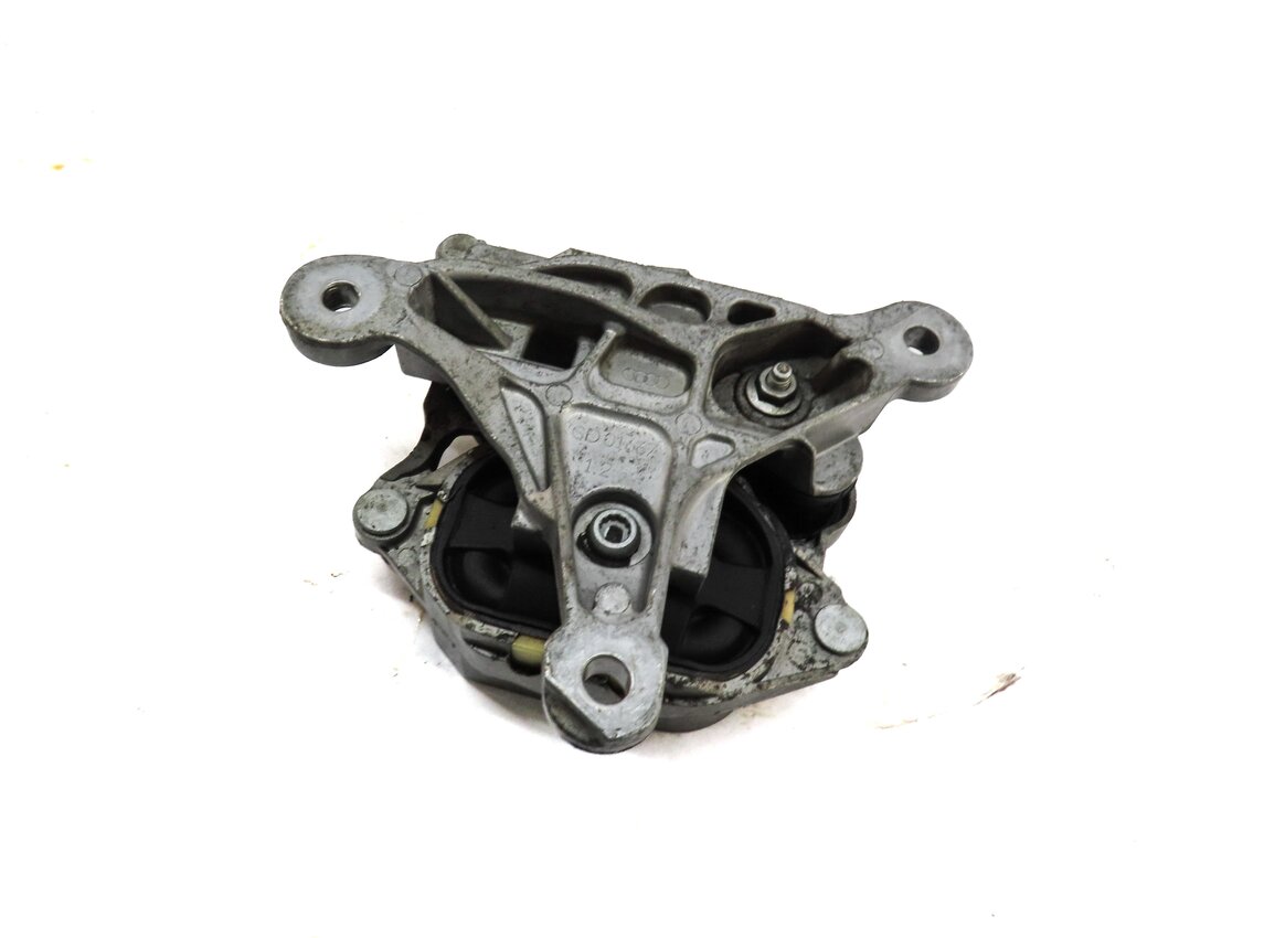 2012 AUDI A7 (C7 4G8) 3.0L SUPER CGXB ENGINE AUTO AWD TRANSMISSION MOUNT BRACKET