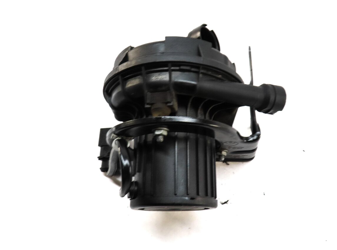 Thumbnail 4: 2012 AUDI A7 (C7 4G8) 3.0L SUPER CGXB ENGINE SECONDARY SMOG AIR INJECTION PUMP