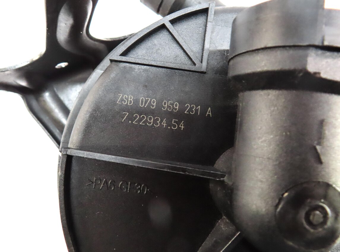 Thumbnail 6: 2012 AUDI A7 (C7 4G8) 3.0L SUPER CGXB ENGINE SECONDARY SMOG AIR INJECTION PUMP