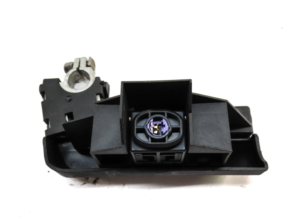 Thumbnail 2: 2012 AUDI A7 (C7 4G8) POSITIVE BATTERY TERMINAL OVERLOAD PROTECTION MODULE
