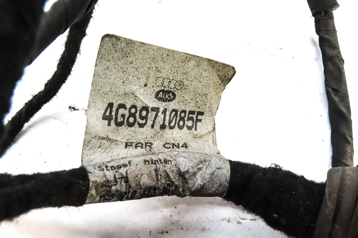 Thumbnail 4: 2012 AUDI A7 (C7 4G8) REAR PARK ASSIST PDC SENSOR SET4 (GRAY) w/ WIRING HARNESS