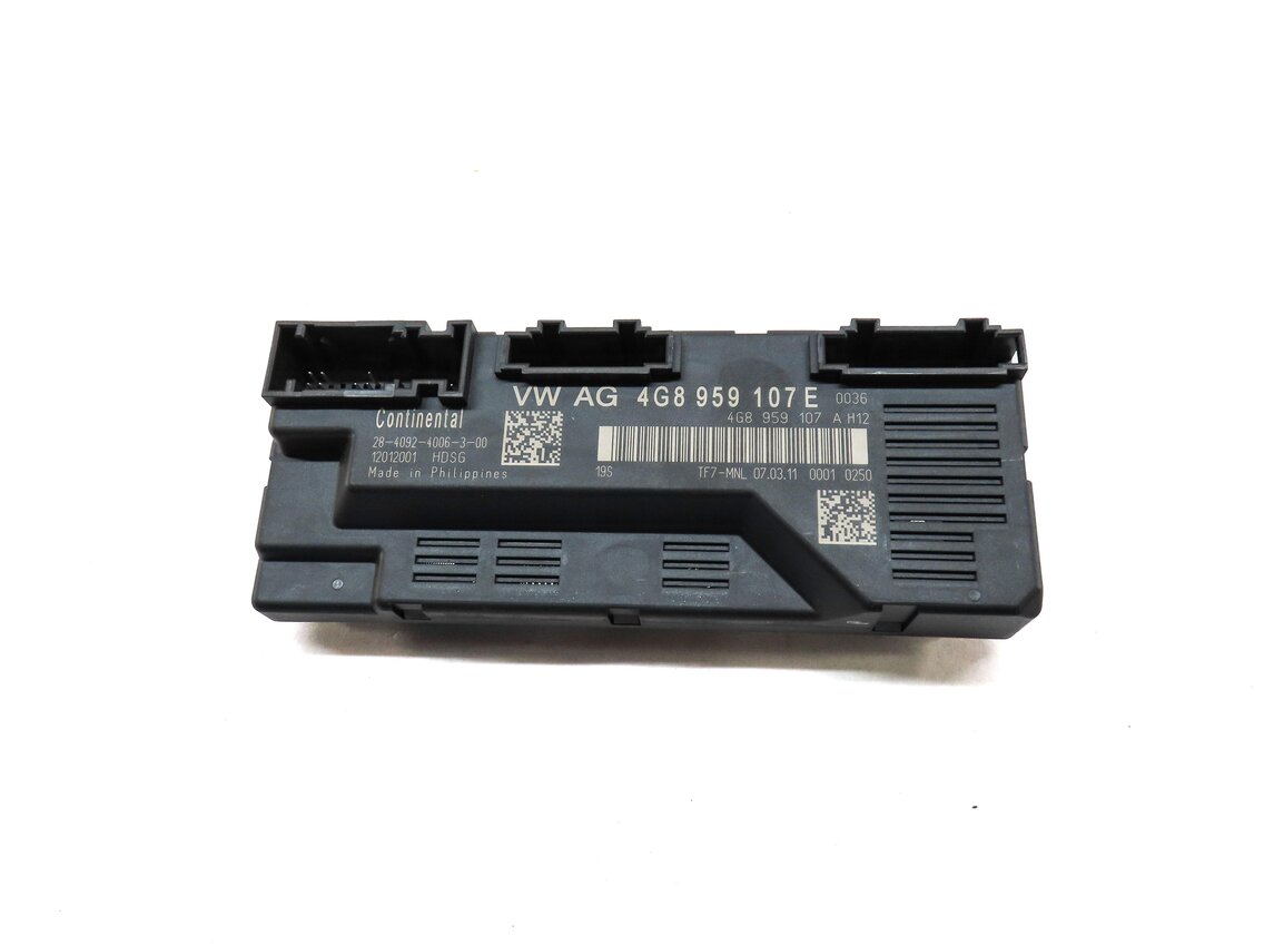 Thumbnail 2: 2012 AUDI A7 (C7 4G8) REAR HATCH TRUNK LIFT OPEN CLOSE ASSIST CONTROL MODULE