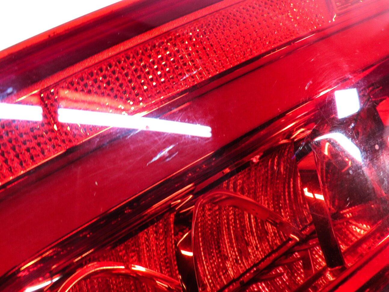 Thumbnail 4: 12-15 AUDI A7 S7 (C7 4G8) REAR RIGHT PASSENGER OUTER TAILLIGHT BRAKE LIGHT LAMP