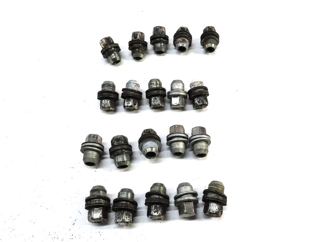 Thumbnail 2: 2005-2018 LR3 LR4 DISCOVERY RANGE ROVER SPORT WHEEL TIRE RIM LUG NUT SET (20)