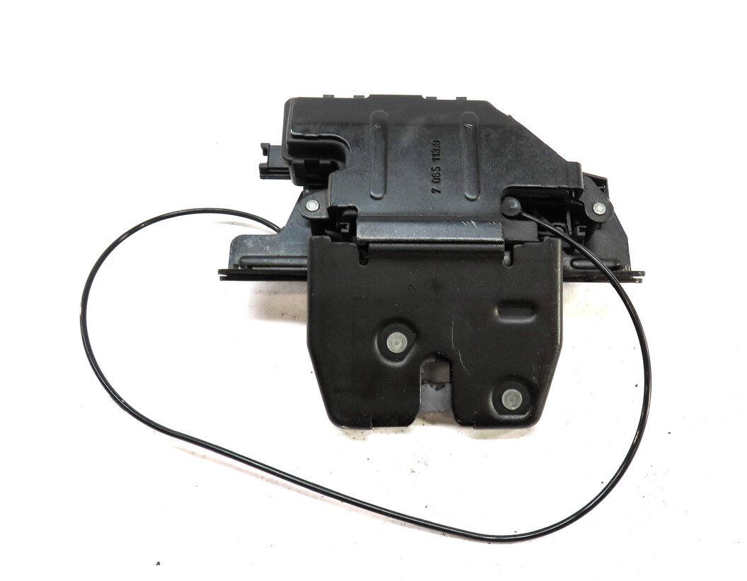 Thumbnail 2: 2006 LAND RANGE ROVER (L322) REAR HATCH TRUNK LOCK LATCH ACTUATOR 51248408492