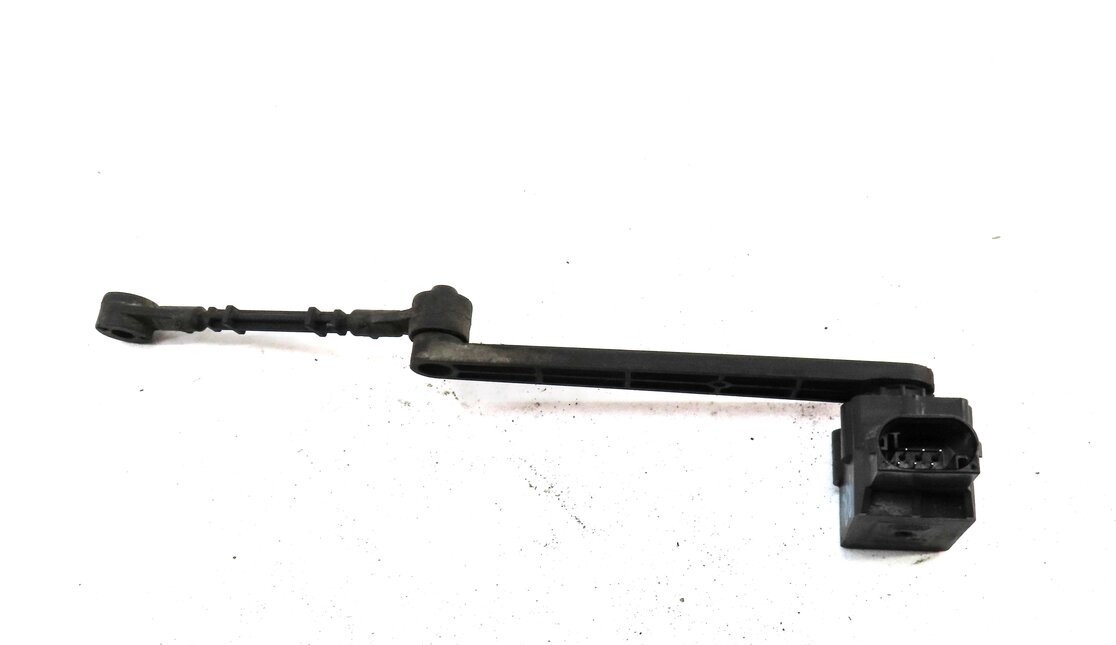 Thumbnail 3: 2006 LAND RANGE ROVER (L322) REAR RIGHT SUSPENSION HEIGHT LEVEL SENSOR RQH500440