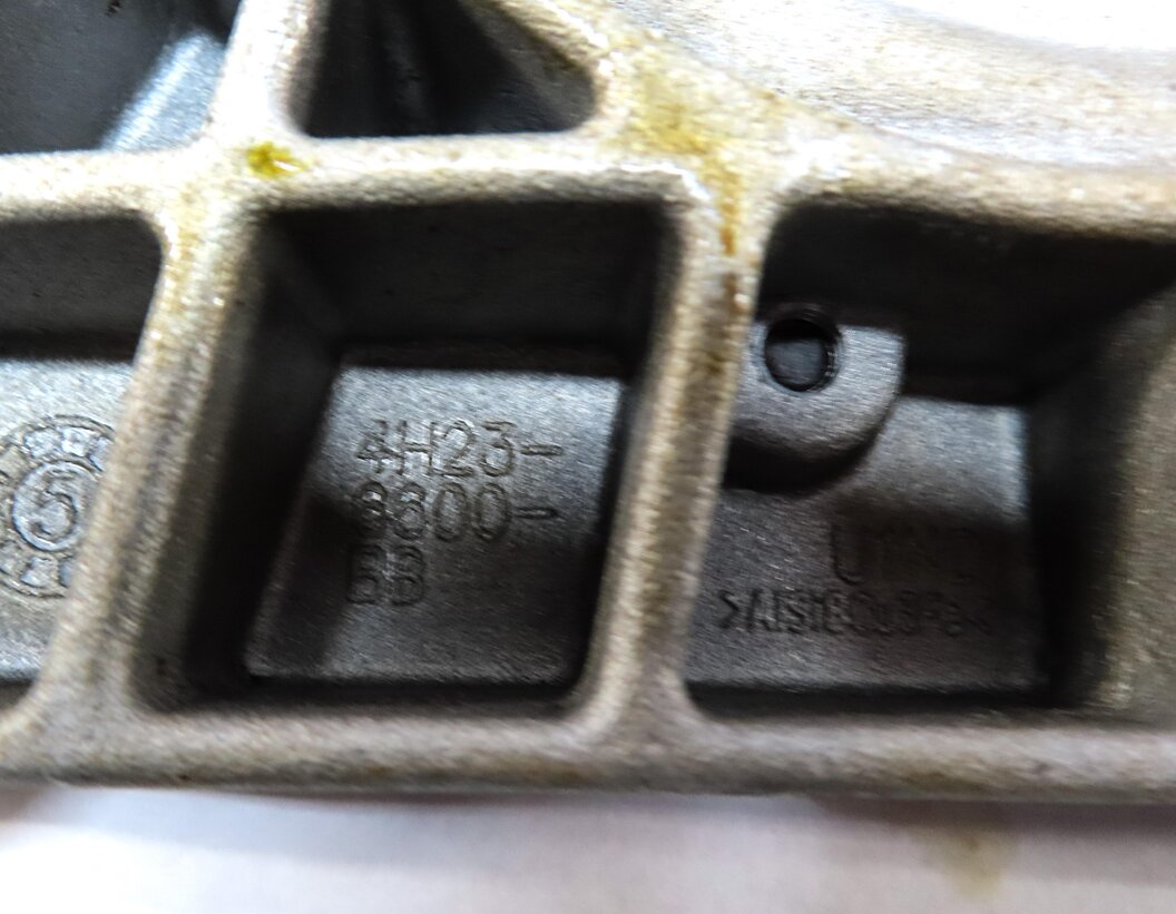 Thumbnail 5: 2006 LAND RANGE ROVER (L322) 4.2L SUPER SUPERCHARGED ENGIEN OIL PUMP 4H236600BB