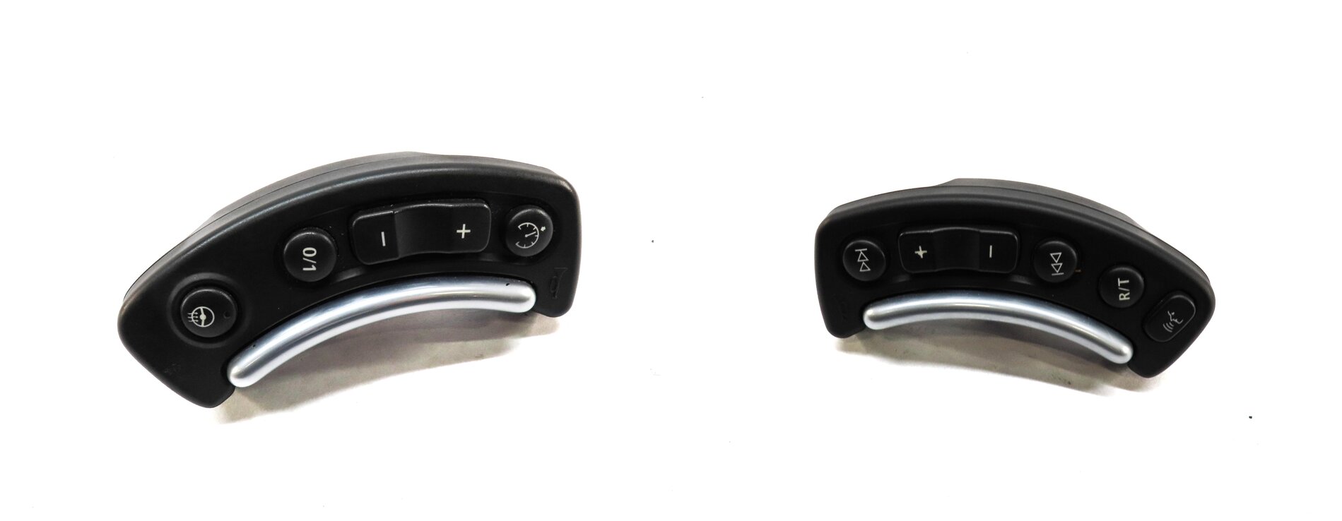 2003-2009 LAND ROVER RANGE ROVER (L322) HEATED STEERING WHEEL SWITCH BUTTON SET2
