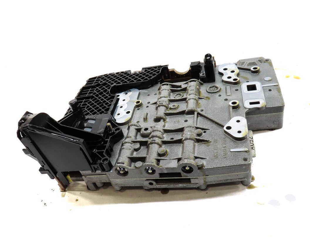 Thumbnail 3: 06-09 RANGE ROVER SPORT (L320 L322) 4.2L 6HP-26 AUTO TRANSMISSION VALVE BODY