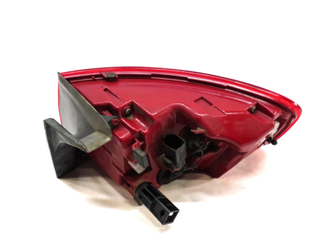 Thumbnail 4: 2013-2016 AUDI A4 S4 (B8 8K) LEFT DRIVER OUTER TAILLIGHT BRAKE LIGHT LAMP - LED