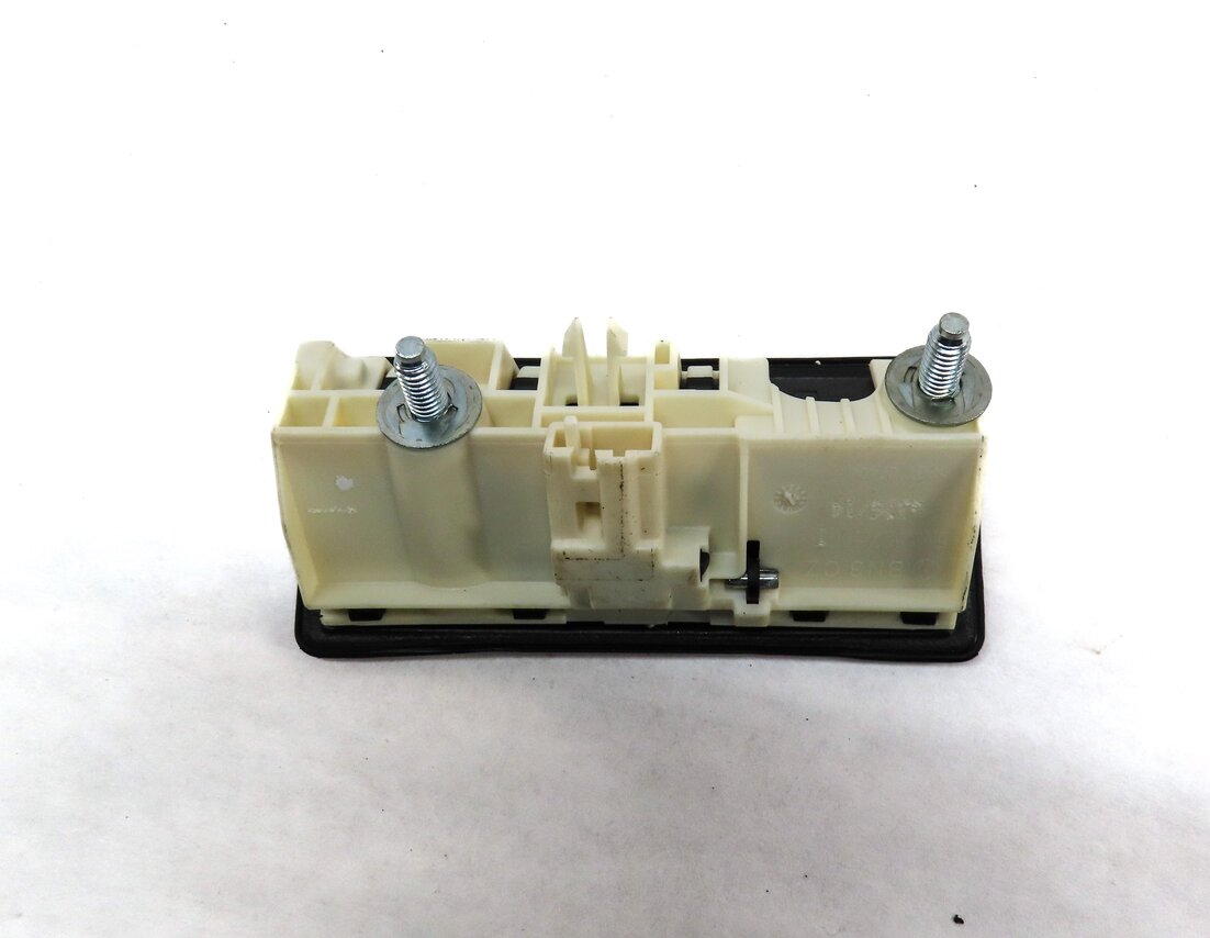Thumbnail 3: 2015 AUDI A4 (B8 8K) REAR HATCH TAILGATE TRUNK HANDLE (w/o CAMERA) 5N0827566T