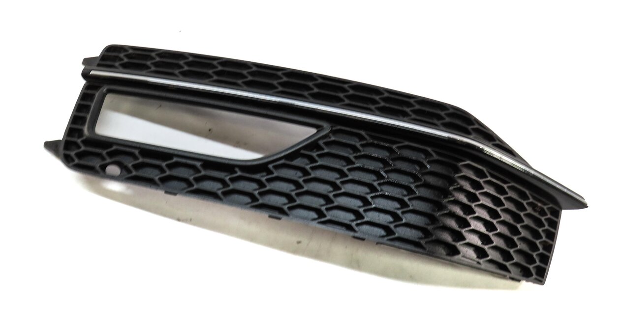 2015 AUDI A4 (B8 8K) FRONT LEFT LOWER FOG LIGHT TRIM GRILLE 8K0807681L