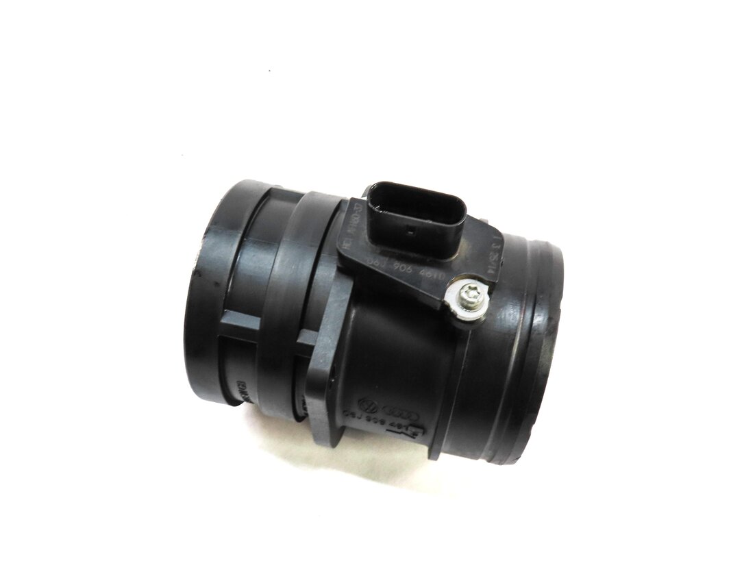 13-17 AUDI A4 A5 A6 Q3 Q5 (B8 8K 8T C7 8U 8R) 2.0L TURBO MASS AIR FLOW SENSOR