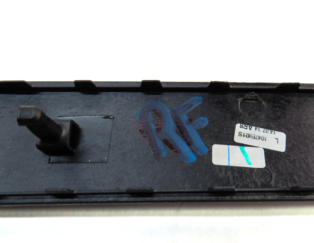 Thumbnail 3: 2015 AUDI A4 B8 FRONT REAR LEFT RIGHT DOOR DASH CONSOLE ALUMINUM TRIGON TRIM SET