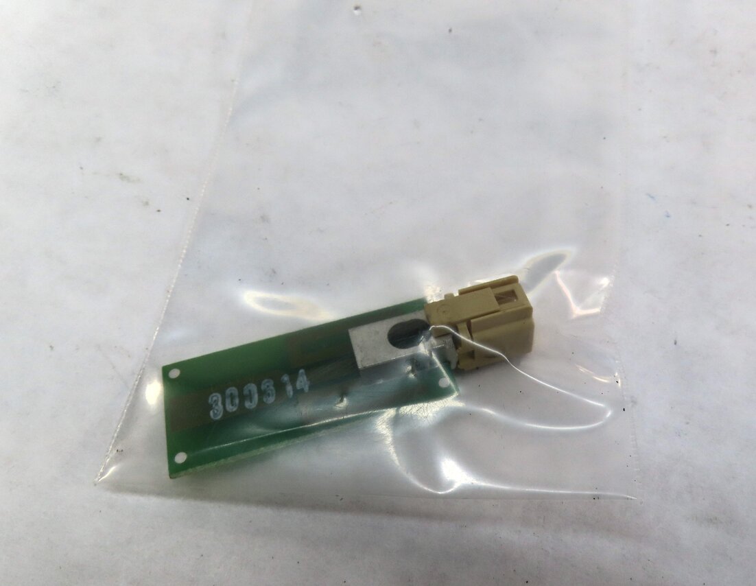 Thumbnail 3: 2015 AUDI A4 B8 8K CELL PHONE BLUETOOTH TELEMATICS COMMUNICATION CONTROL MODULE