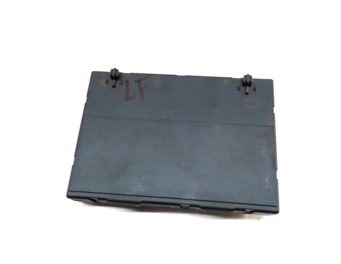 Thumbnail 1: 2015 AUDI A4 (B8 8K) FRONT LEFT DRIVER SEAT CONTROL MODULE 8K0959760D