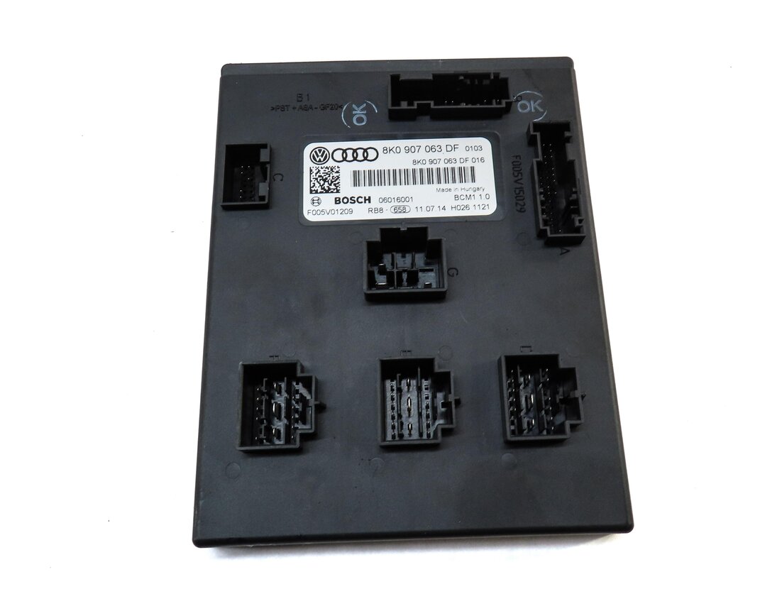 Thumbnail 2: 15 AUDI A4 B8 2.0L TURBO CAED ENGINE BODY SPEEDOMETER IMMOBILIZER MODULE KEY SET