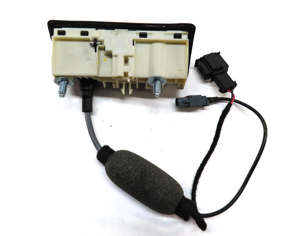 Thumbnail 5: 08-17 AUDI A3 S3 A4 S4 A5 S5 A7 Q5 (B8 8K 8T 8R 8V) REAR TRUNK HANDLE w/ CAMERA