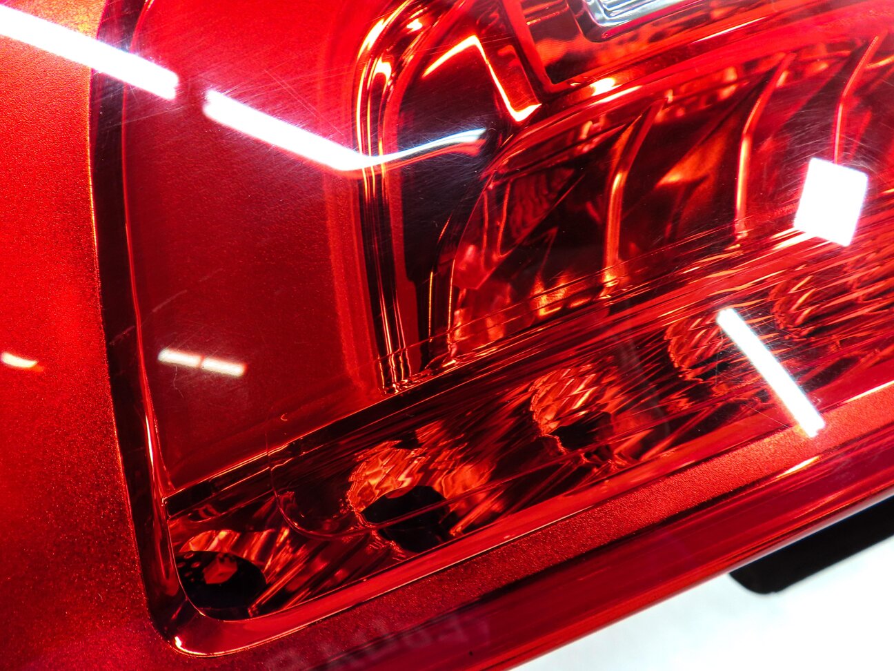 Thumbnail 6: 13-16 AUDI A4 S4 B8 8K REAR RIGHT PASSENGER OUTER TAILLIGHT BRAKE LIGHT LAMP LED