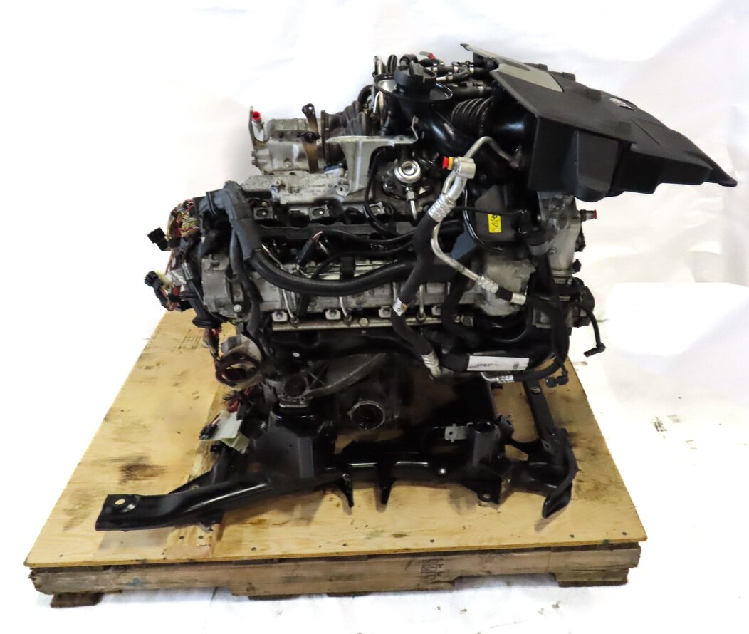 Thumbnail 15: 11-14 BMW X5M X6M ///M (E70 E71) 4.4L S63 TWIN TURBO V8 ENGINE ASSEMBLY (136k)