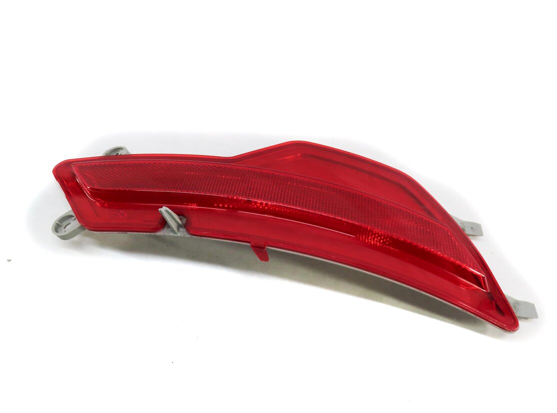 2013 BMW X6M ///M (E71) REAR RIGHT LOWER BUMPER REFLECTOR (RED) 63147179990