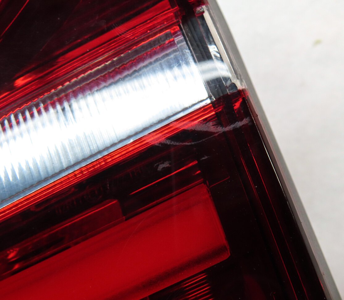 Thumbnail 6: 2013-2014 BMW X6 X6M (E71 E72) RIGHT PASSENGER REAR INNER TAILLIGHT LIGHT LAMP