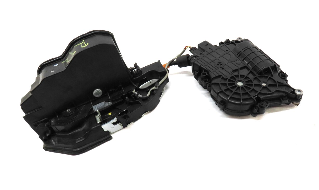 Thumbnail 2: 2013 BMW X6M ///M (E71) REAR RIGHT DOOR LOCK LATCH w/ SOFT CLOSE MOTOR 7167588