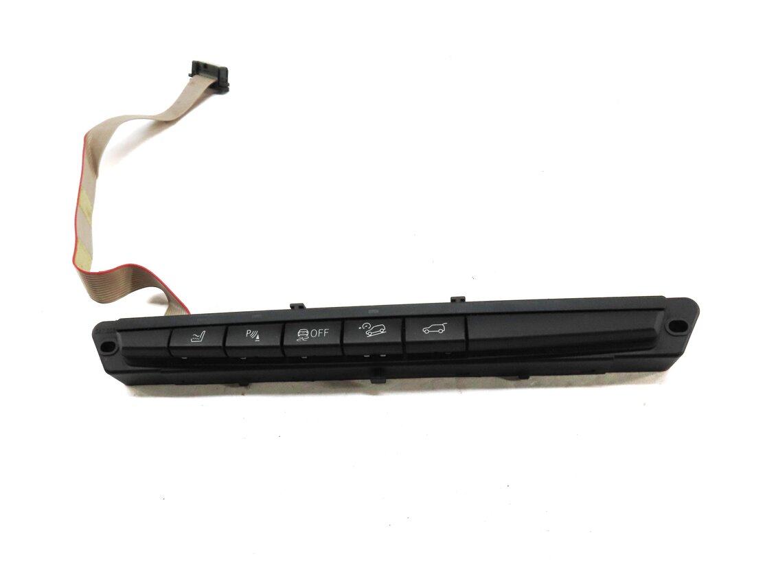 Thumbnail 2: 2013 BMW X6M ///M (E71) PARK DISTANCE MASSAGE HILL PDC TRUNK SWITCH BUTTON PANEL