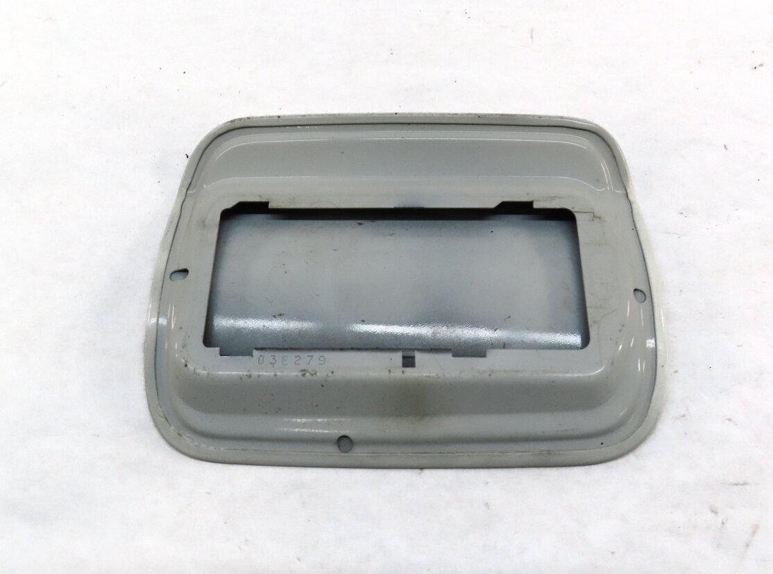 Thumbnail 4: 2013 BMW X6M ///M (E71) FUEL TANK DOOR (ALPINE WHITE 3) 51172147588