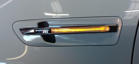 Thumbnail 2: 10-14 BMW X6M (E71) FRONT LEFT DRIVER FENDER TURN SIGNAL SIDE MARKER LIGHT