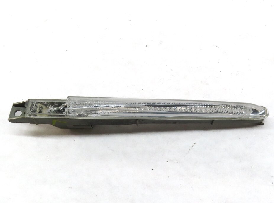Thumbnail 3: 10-14 BMW X6M (E71) FRONT LEFT DRIVER FENDER TURN SIGNAL SIDE MARKER LIGHT
