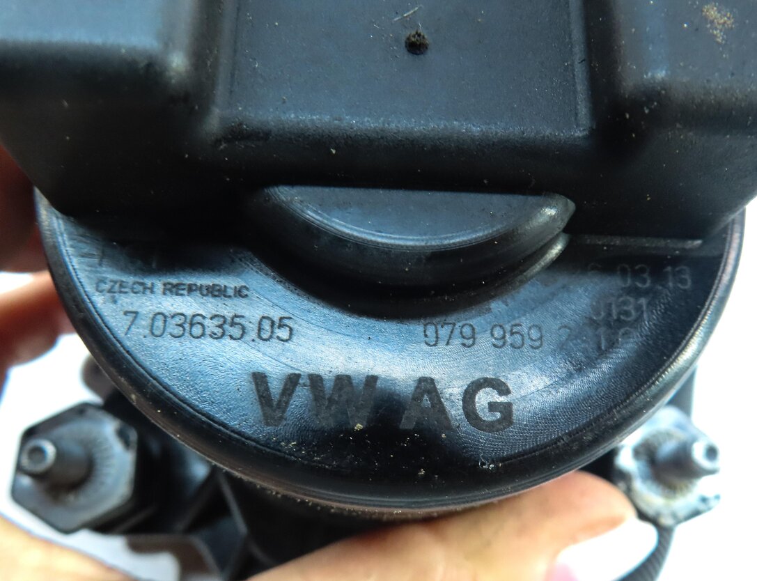 Thumbnail 5: 2013 AUDI S7 (C7) 4.0L CEUC ENGINE AIR INJECTION SMOG PUMP 079959231C