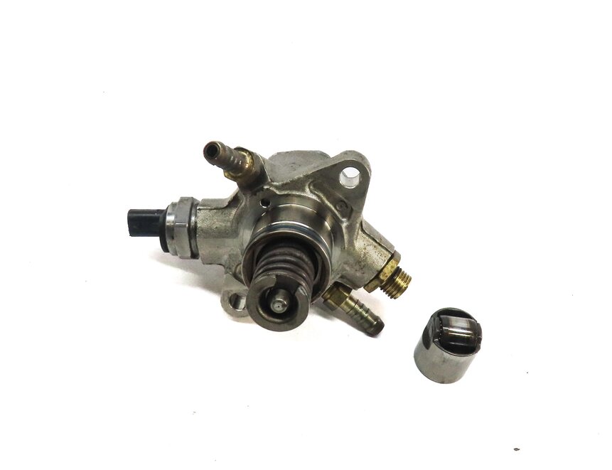 13-15 AUDI A8 S6 S7 S8 (C7 D4) 4.0L ENGINE LEFT OR RIGHT HIGH PRESSURE FUEL PUMP