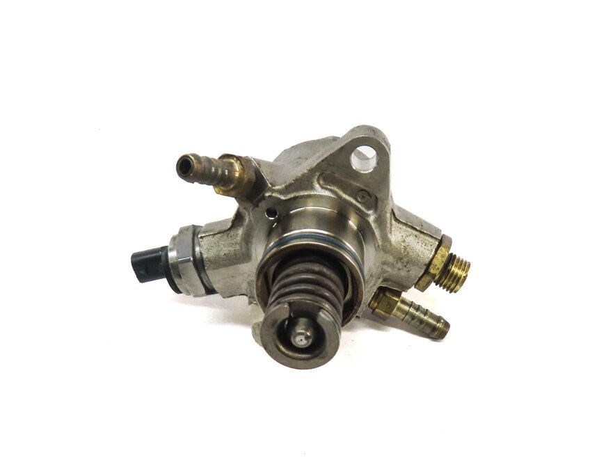 Thumbnail 4: 13-15 AUDI A8 S6 S7 S8 (C7 D4) 4.0L ENGINE LEFT OR RIGHT HIGH PRESSURE FUEL PUMP